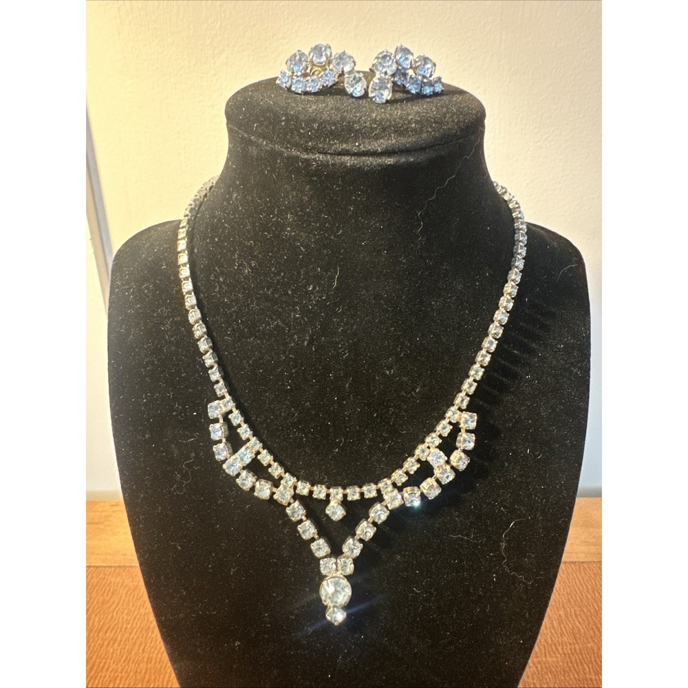Vtg Blue Rhinestone Necklace With Earrings Screw Back‎